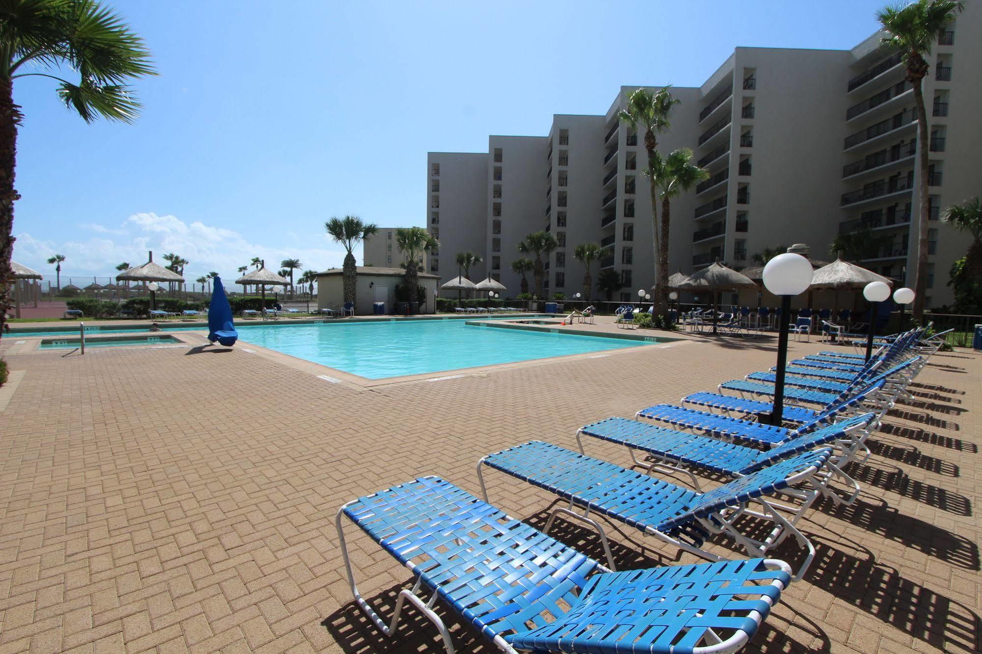 HOTEL ROYALE BEACH AND TENNIS CLUB, A VRI RESORT SOUTH PADRE ISLAND, TX 4*  (United States) - from US$ 152 | BOOKED